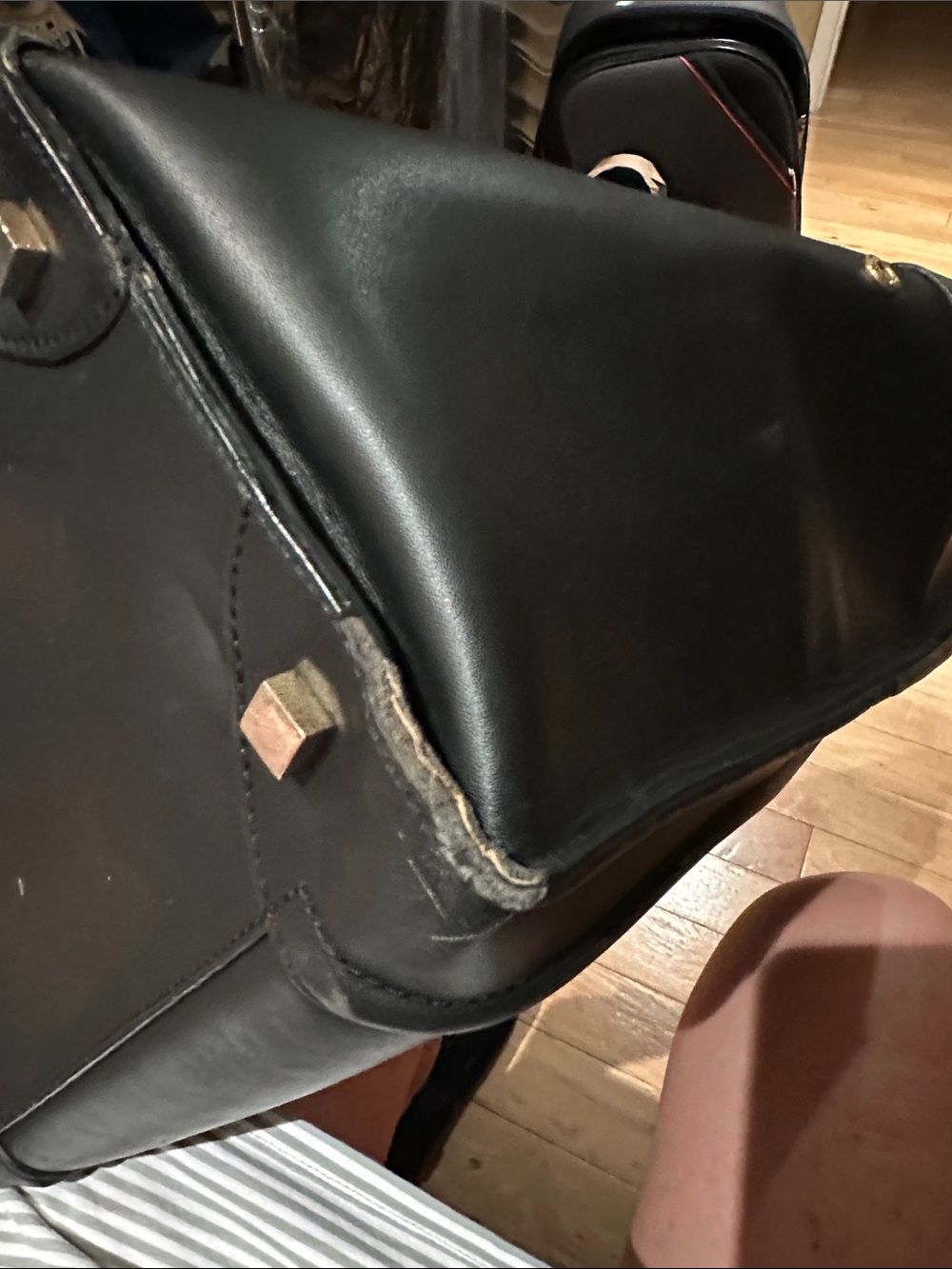Classic Black  Leather Tote Bag - Women's Everyday Carry - Picture 9 of 10